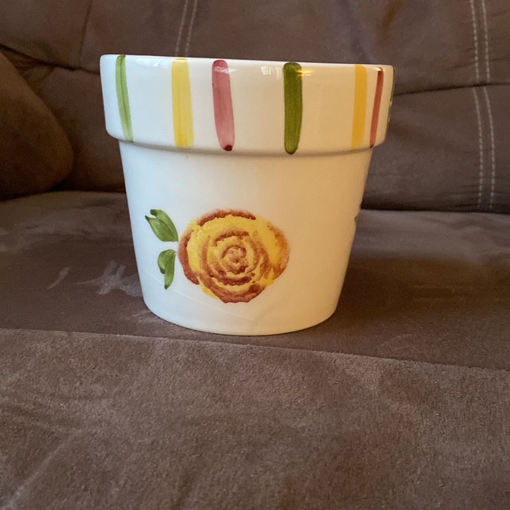 Decorative flower pot/container - Picture 3 of 7